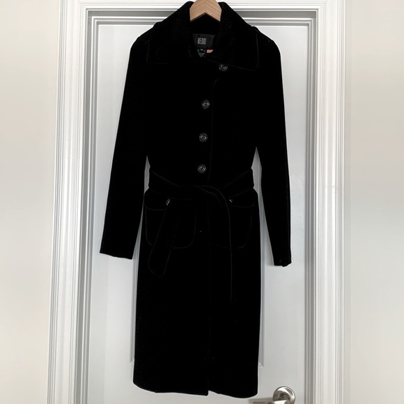 Wool coat - Picture 1 of 7